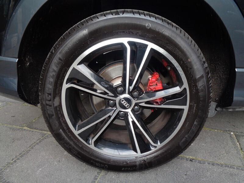 Audi Q3 SPB 35 TDI S tronic Total BLACK