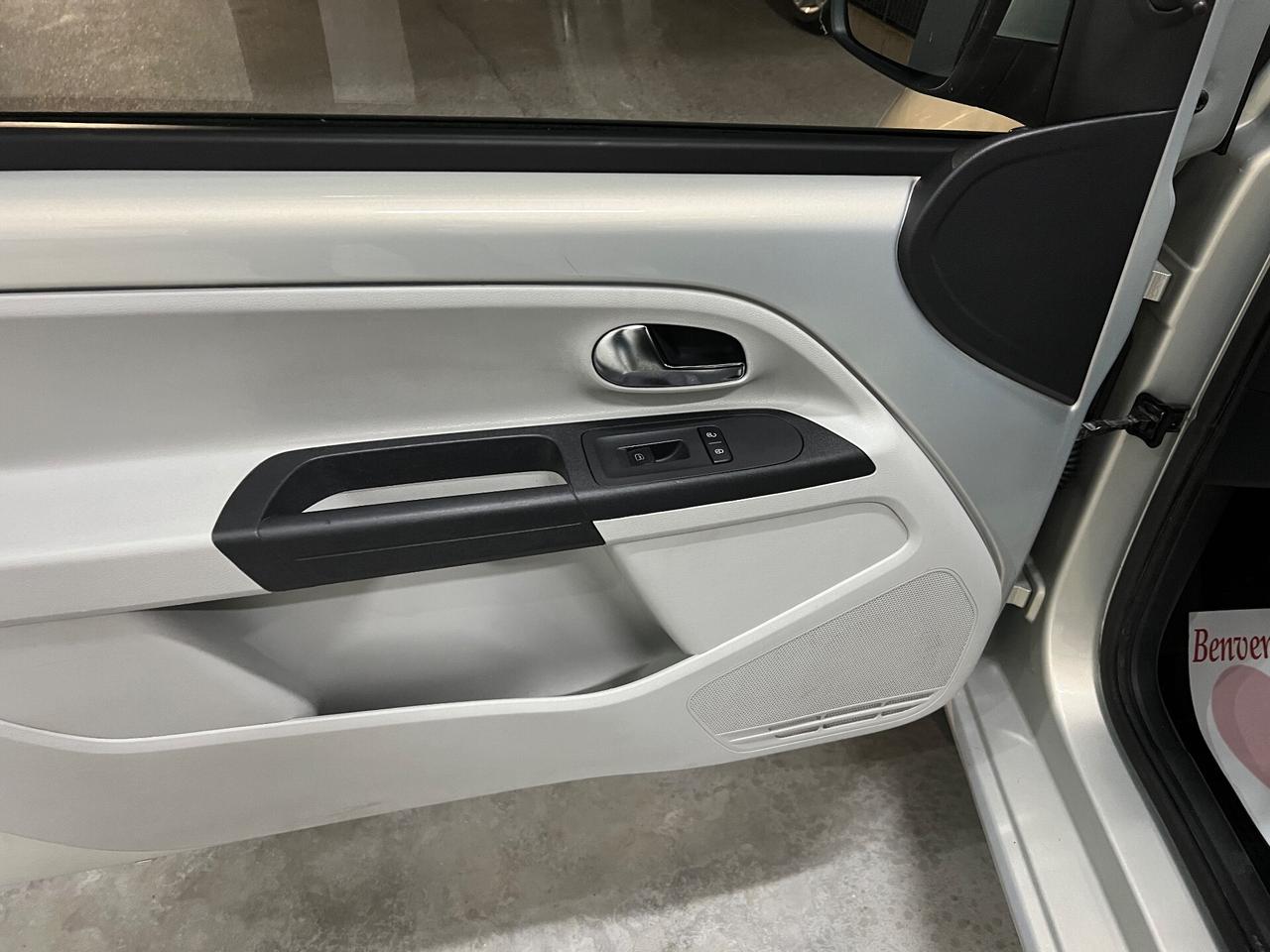 Seat Mii 1.0 68 CV Style Ecofuel 1PROPRIETARIO