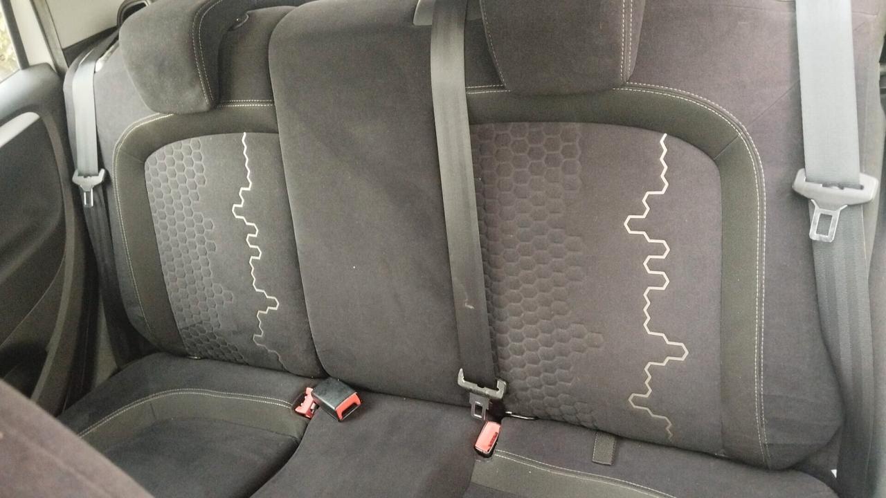 PROMOZIONE ESTIVA Fiat Punto 1.4 8V 5 porte Natural Power Lounge