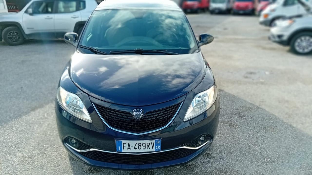 Lancia ypslon 1.3 mjt/95cv-t apr-2015