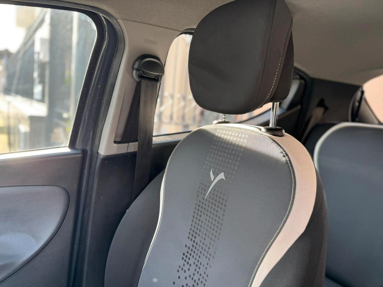 Lancia Ypsilon 0.9 TwinAir 85 CV 5 porte Metano Ecochic Gold