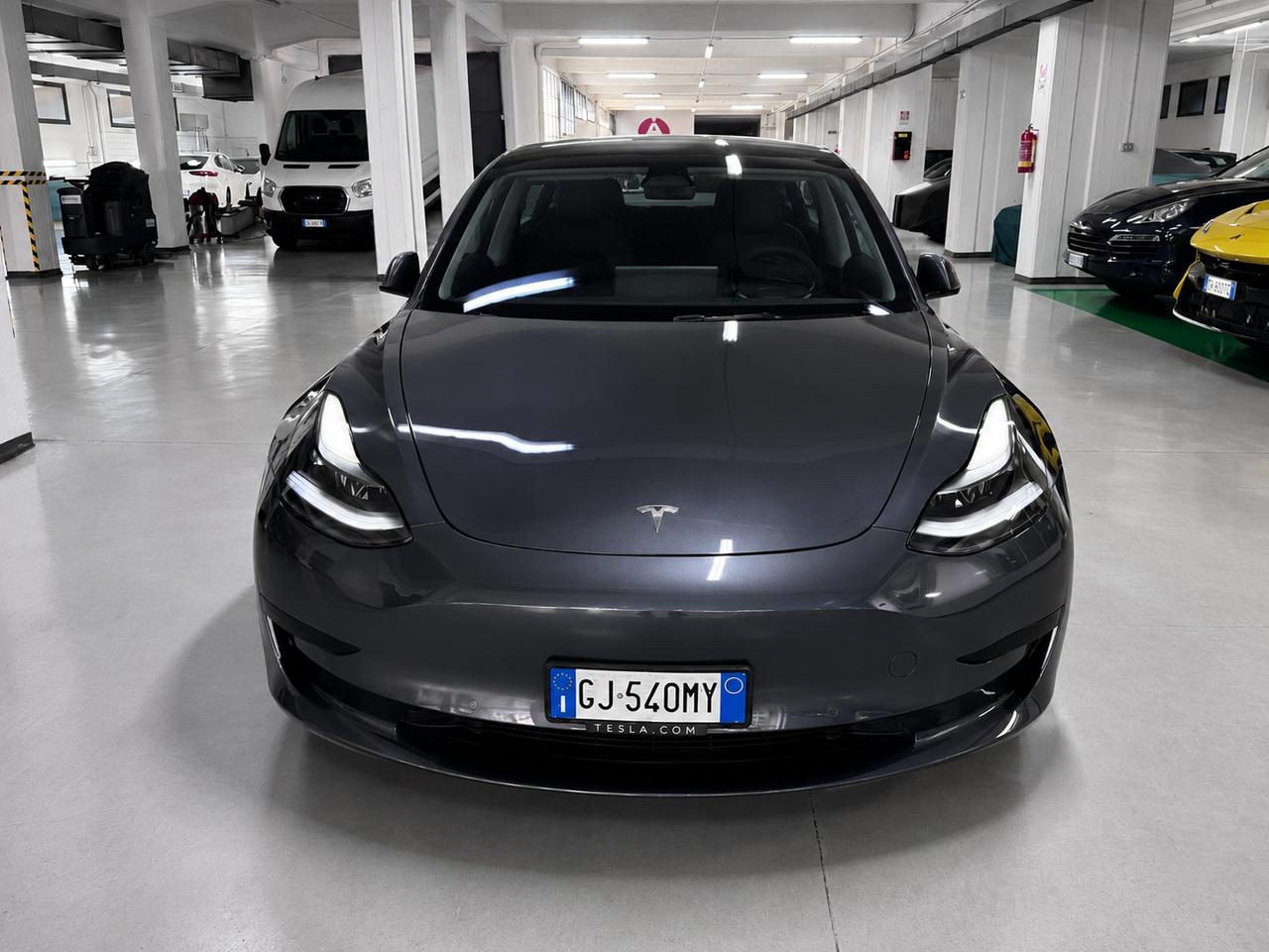 Tesla Model 3 Standard rwd Plus