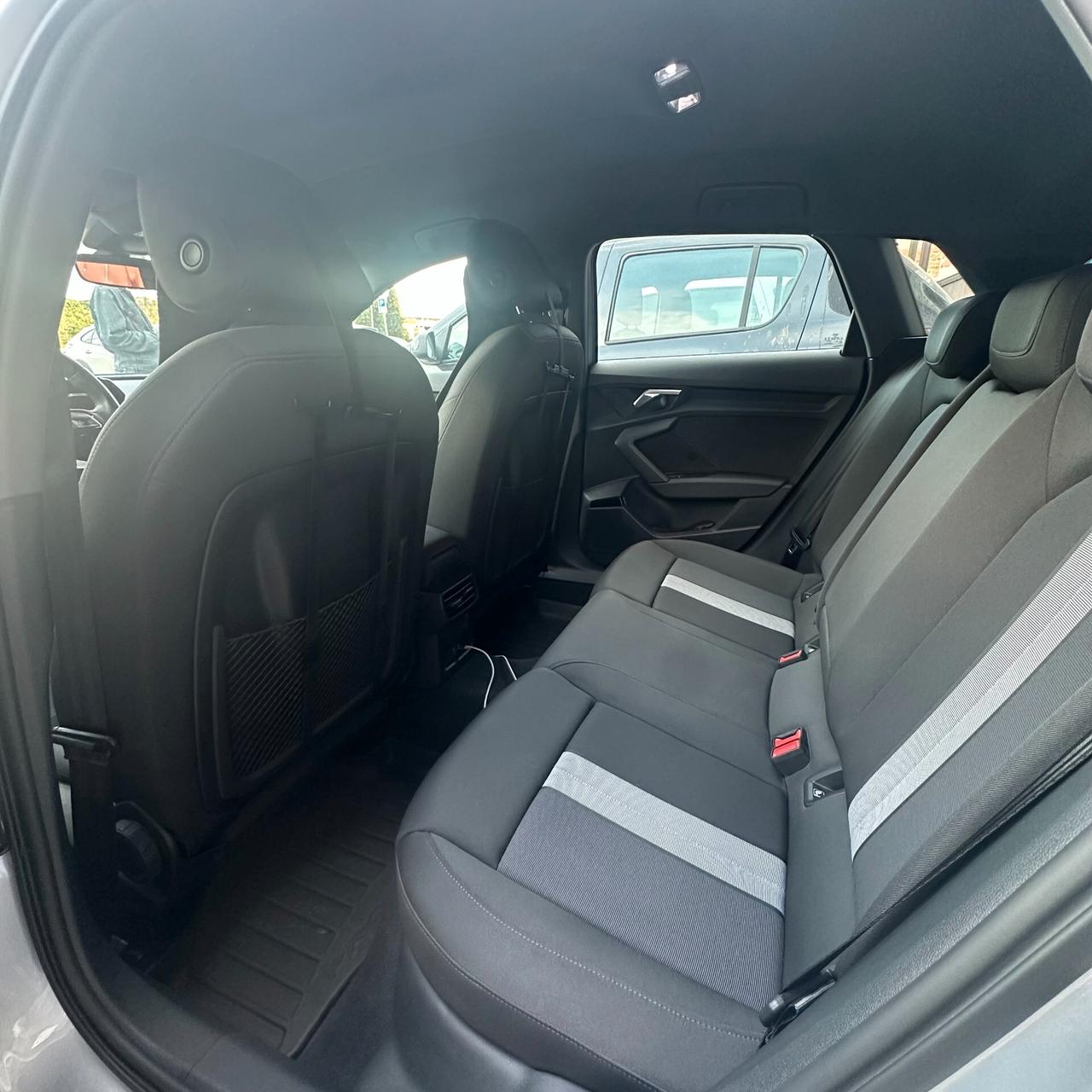 Audi A3 SPB 30 TDI Business Advanced