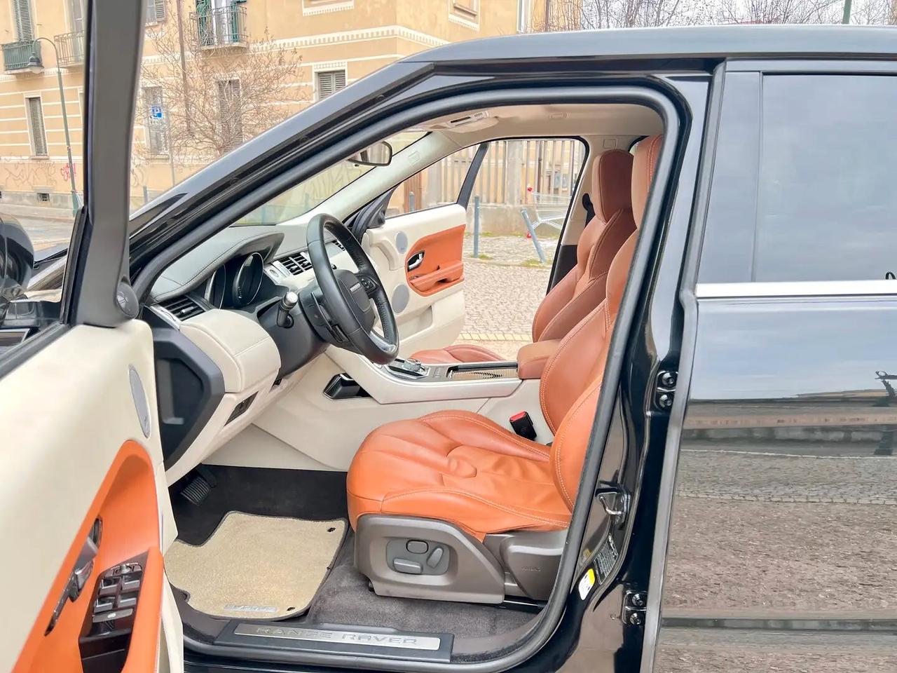 Land Rover Range Evoque 2.0 Si4 5p. Prestige