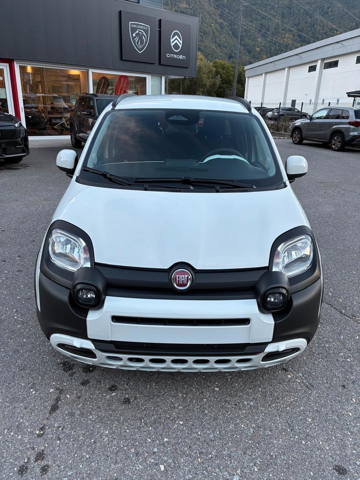 Fiat Pandina 1.0 FireFly 65 CV Hybrid Cross