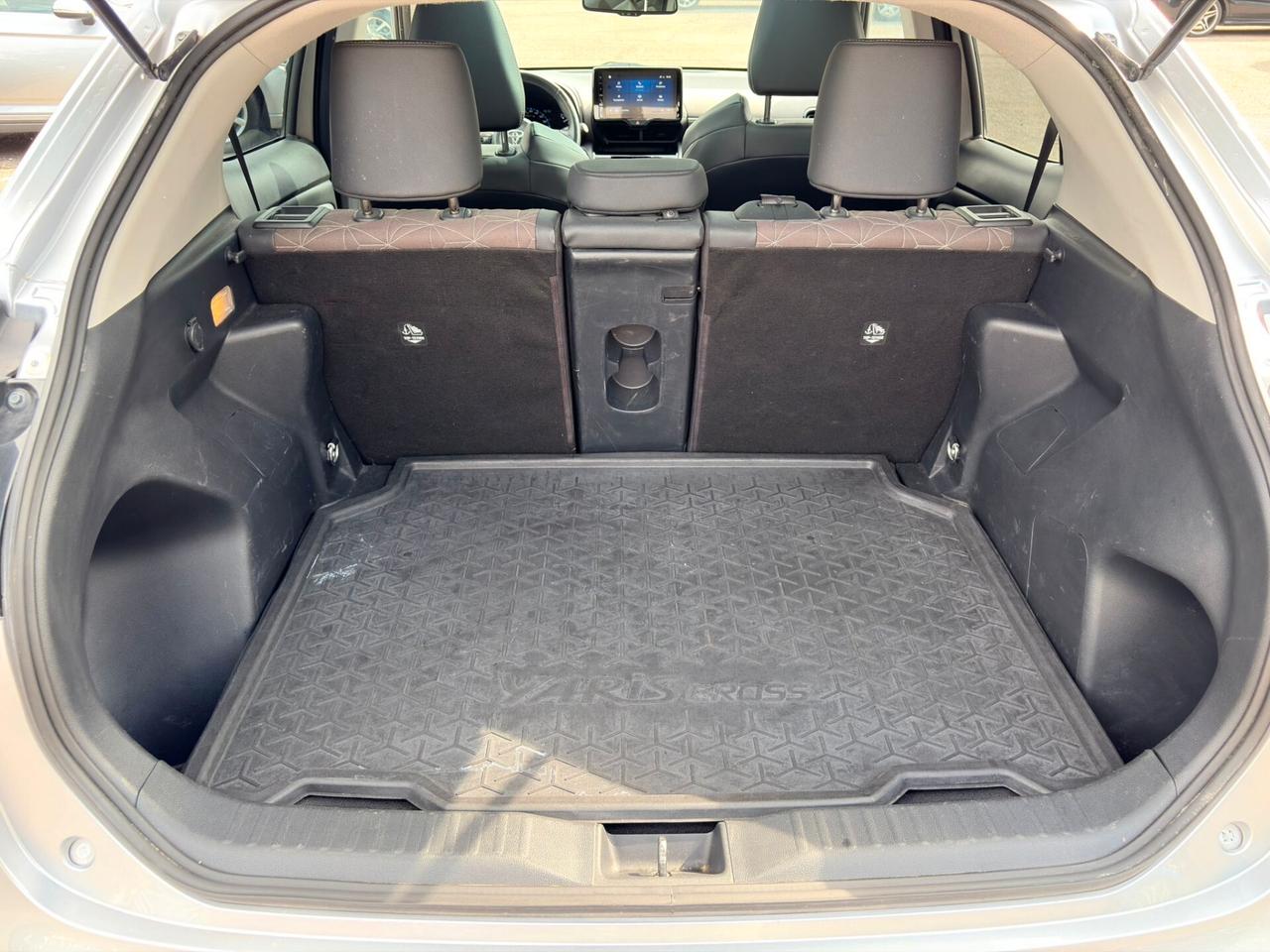 Toyota Yaris 1.5 Hybrid 5 porte Premiere