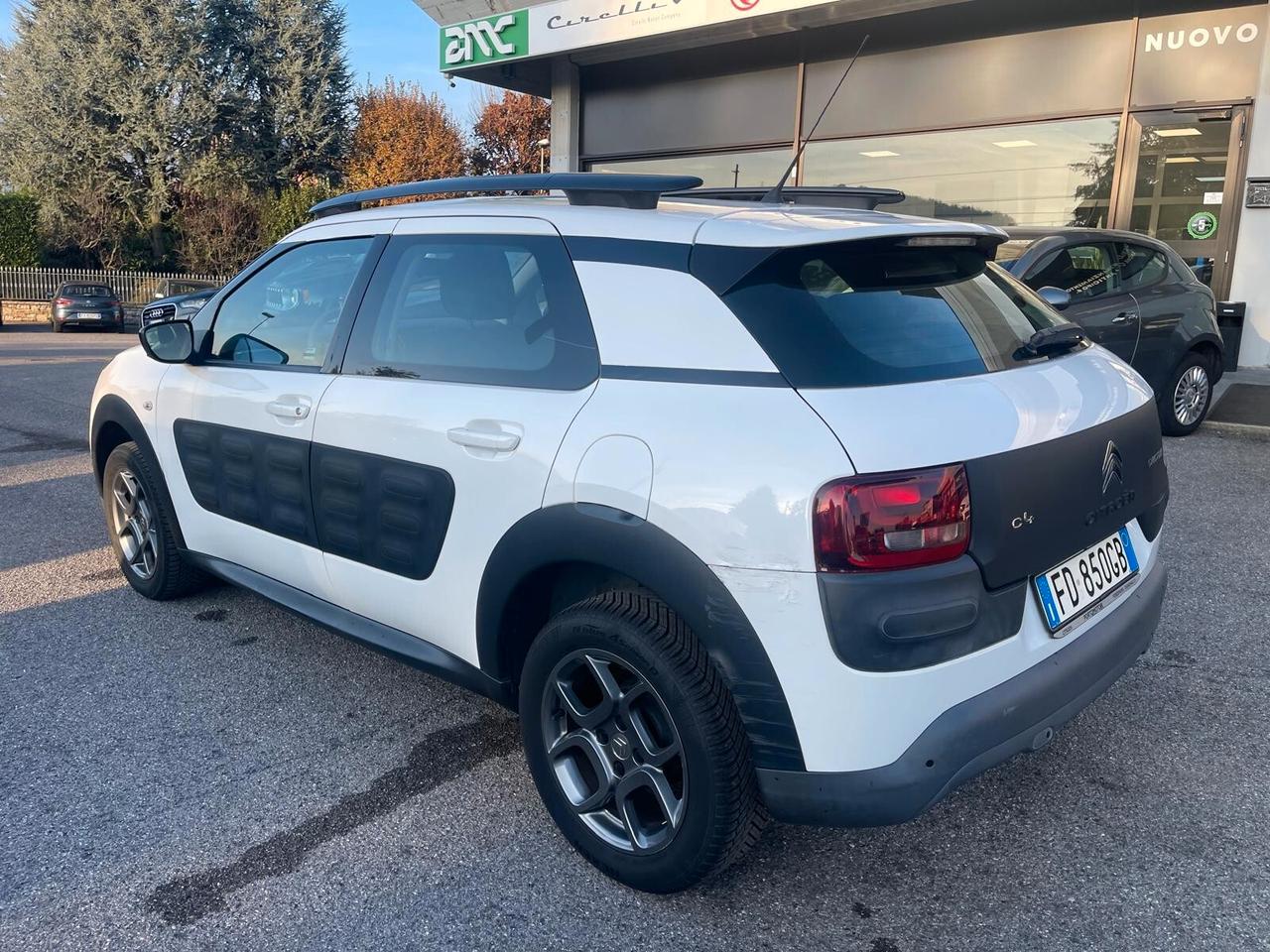 Citroen C4 Cactus BlueHDi 100 Shine
