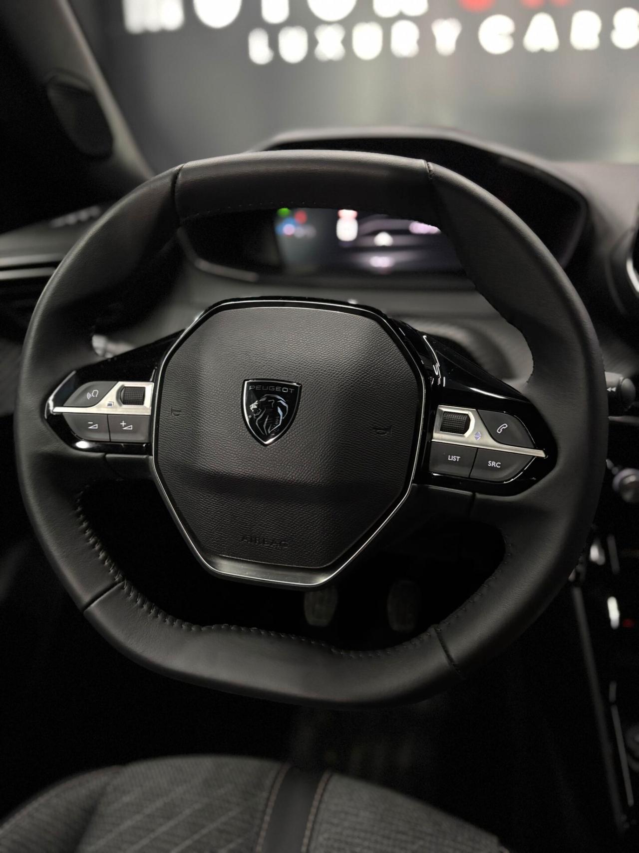 Peugeot 2008 1.2 PureTech 100 S&S Allure