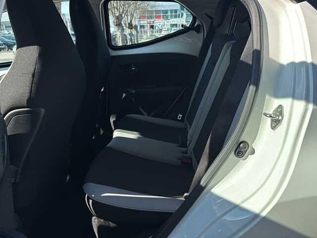 Toyota Aygo 1.0 VVT-i 69 CV 5 porte x-cool