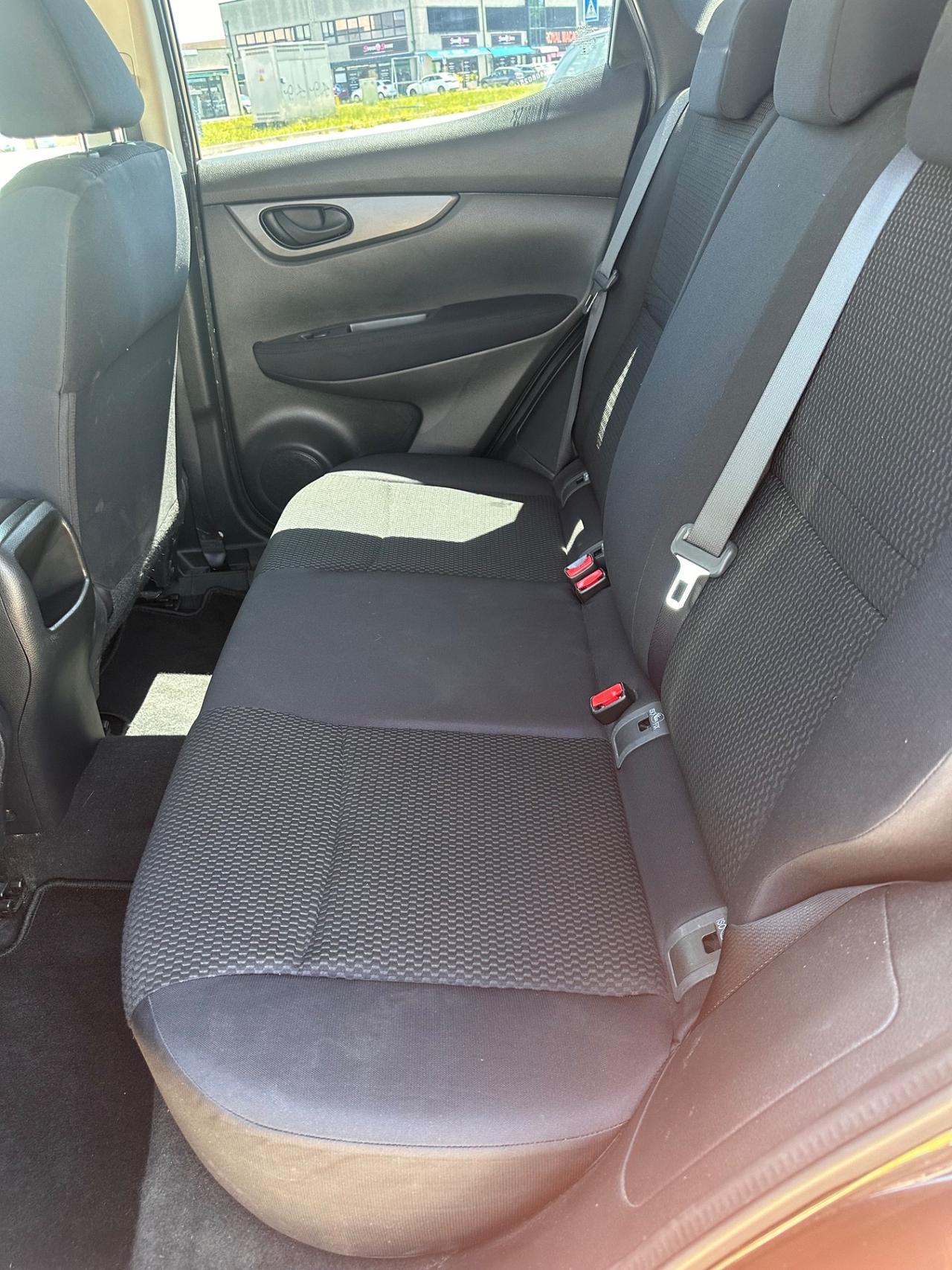Nissan Qashqai 1.5 dCi DPF Acenta