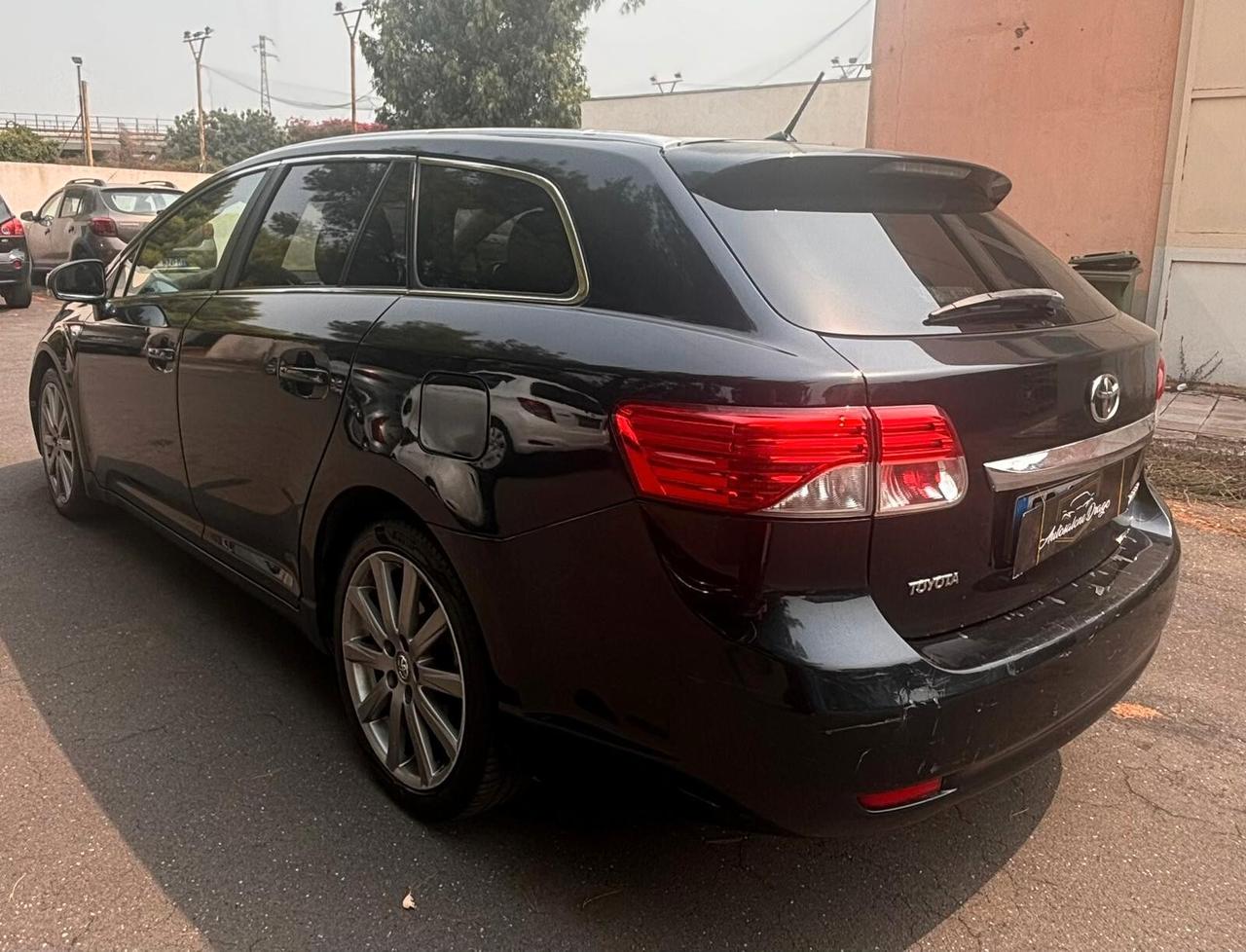 Toyota Avensis 2.2 D-Cat aut. Wagon Style Safety