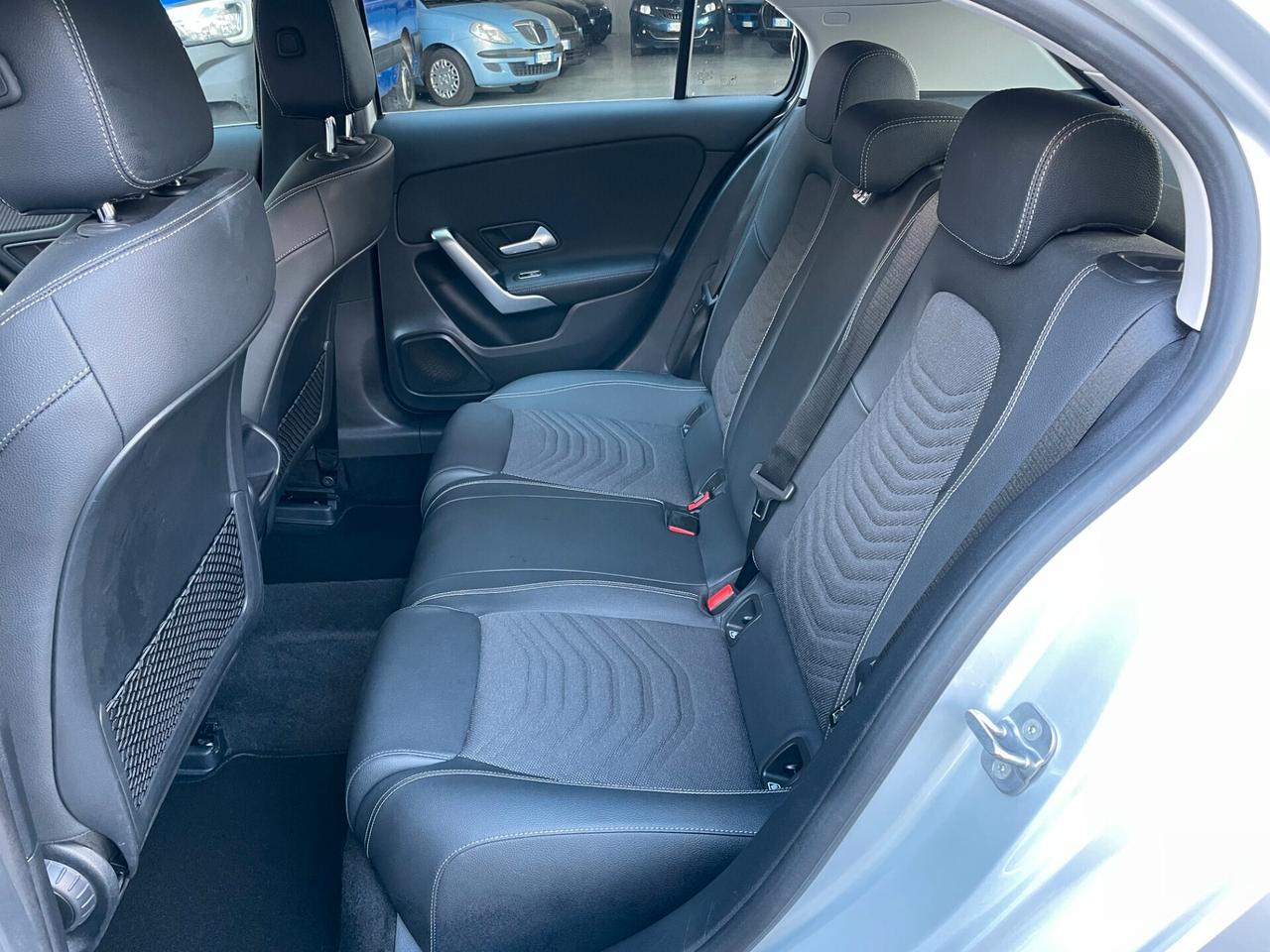 Mercedes-benz A 250 e hybrid EQ Advanced