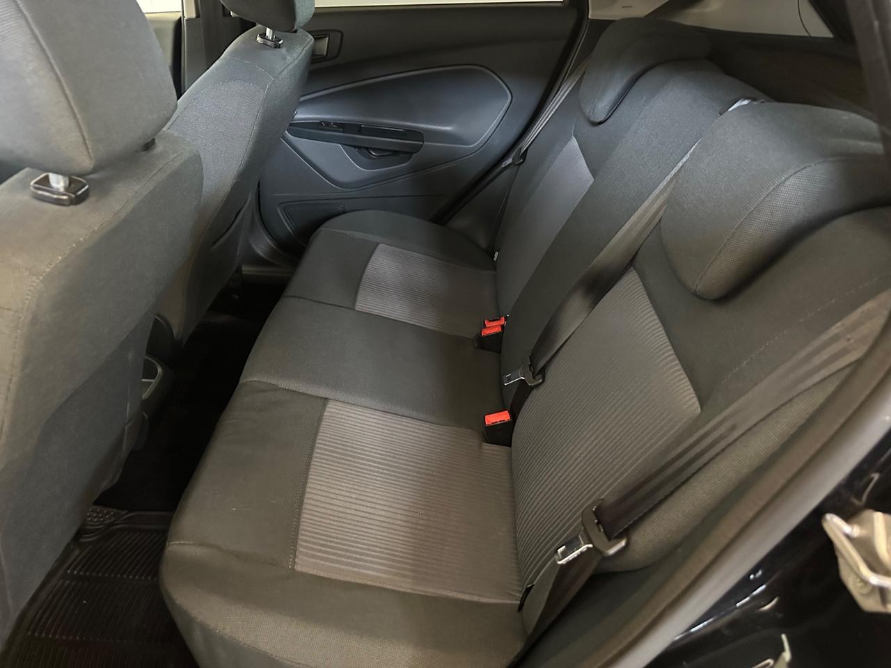 Ford Fiesta 1.2 Benzina 5p. Titanium Ok Neopatentati