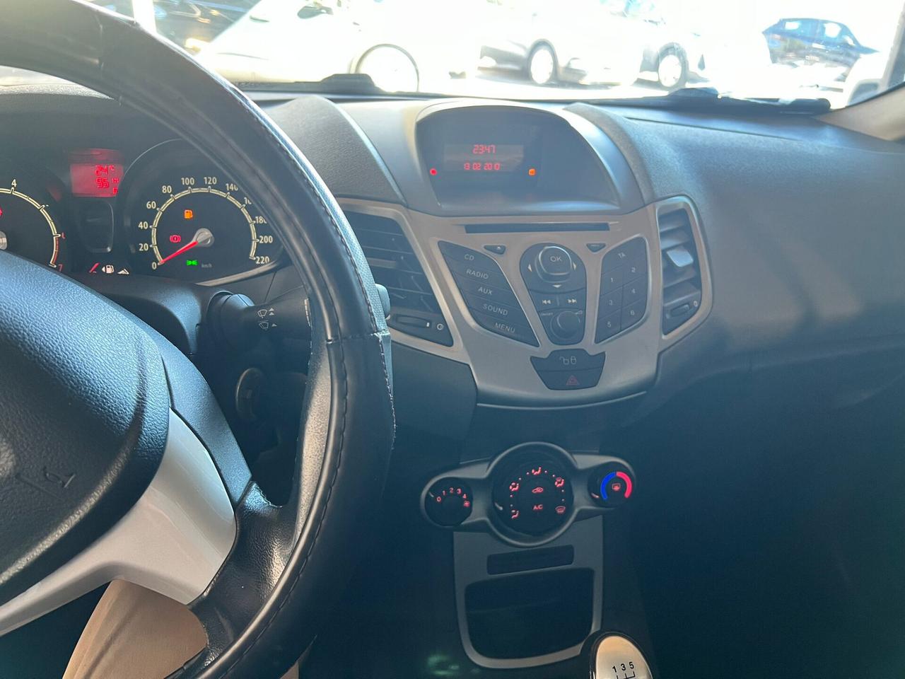 Ford Fiesta 1.4 5 porte Bz.- GPL