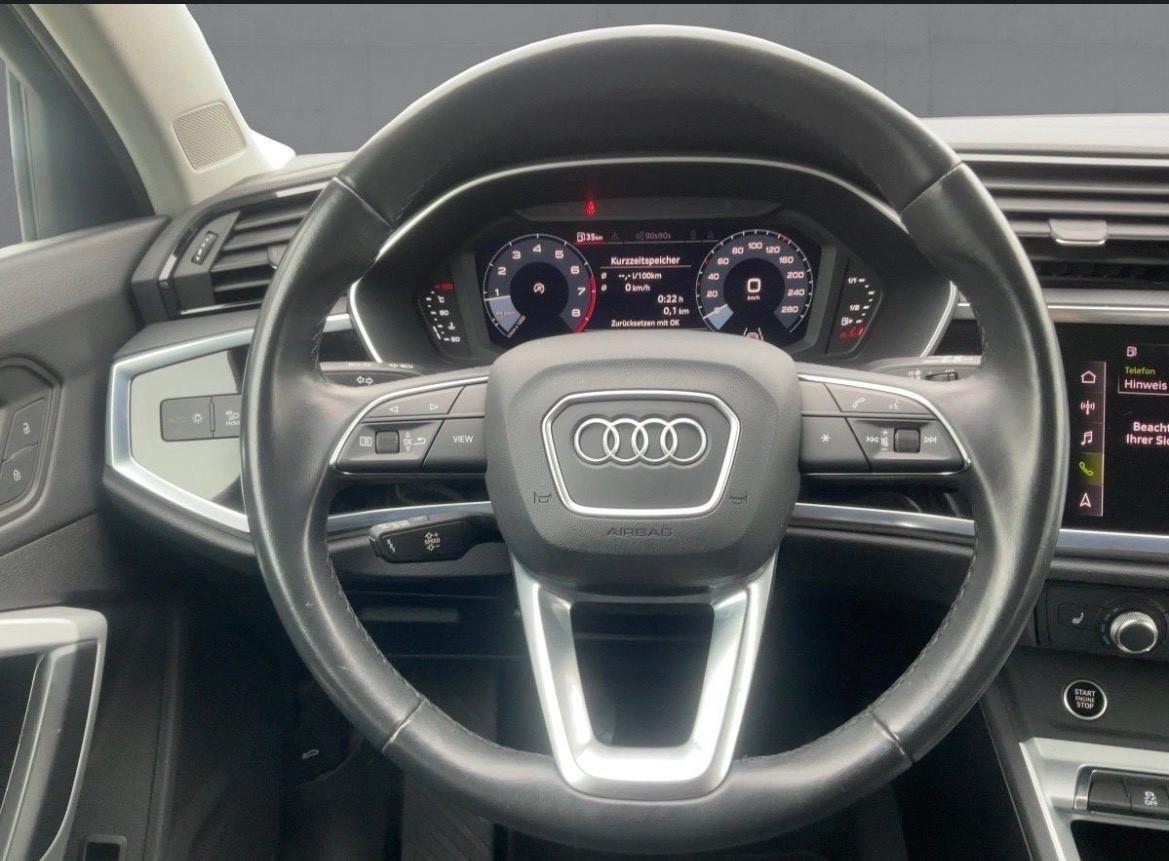 Audi Q3 35 TFSI Business Advanced 2021