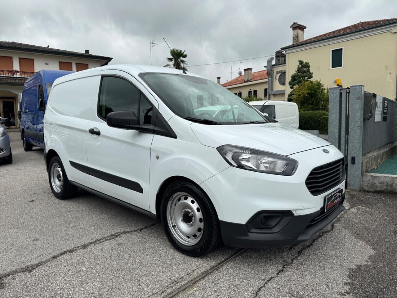 Ford Transit Courier 1.5 TDCi 75CV Van Entry