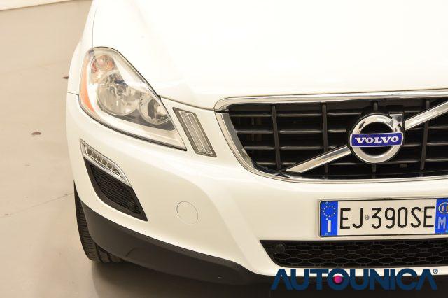 VOLVO XC60 2.0 DRIVe KINETIC TETTO