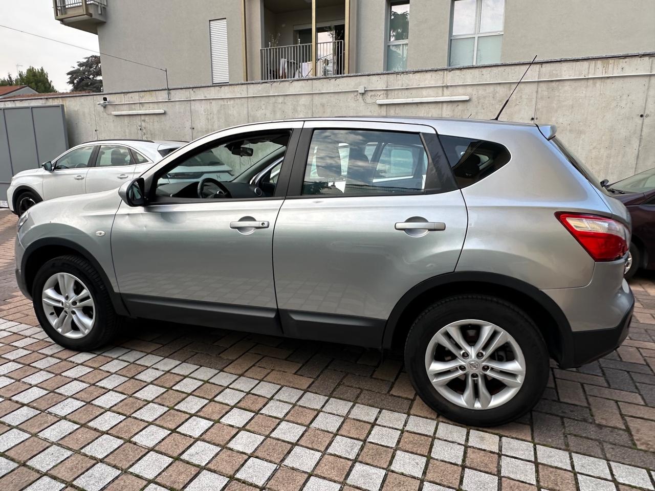 Nissan Qashqai 2.0 16V Tekna - euro 5
