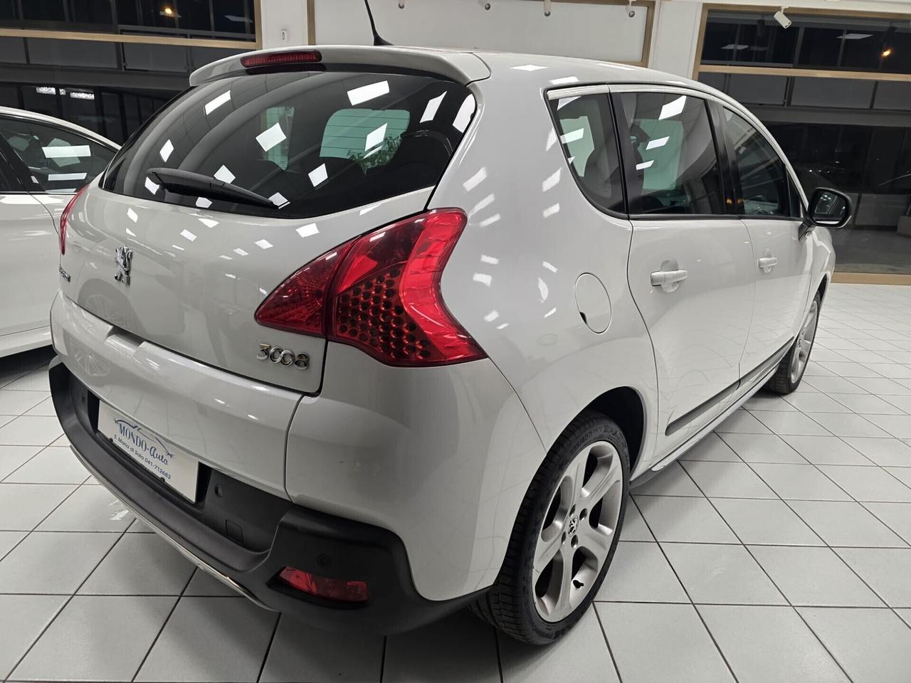 Peugeot 3008 1.6 HDi 110CV Outdoor