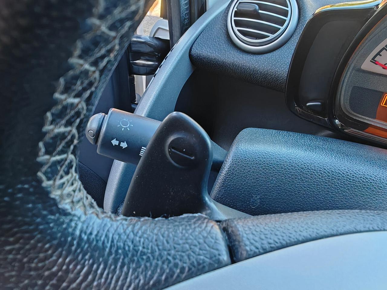 Smart Fortwo 800 diesel 03/2013 Cv40