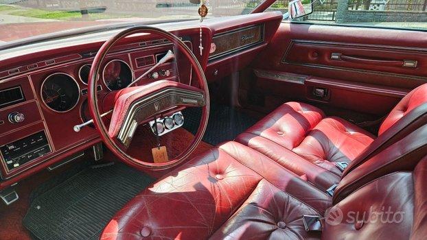 Ford Thunderbird coup