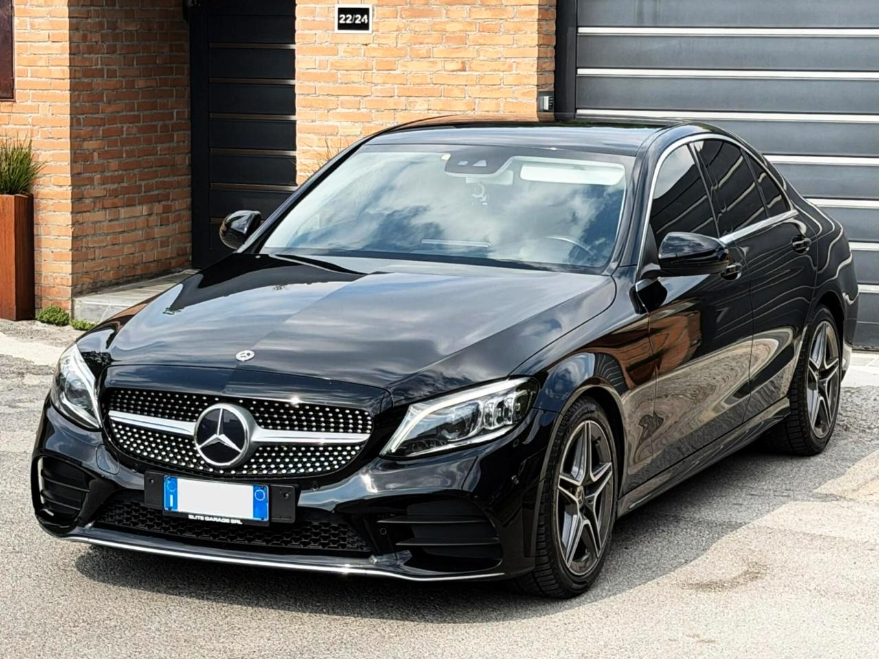 Mercedes C220d aut-AMG-199.000km-RESTYLING-Euro6-2021