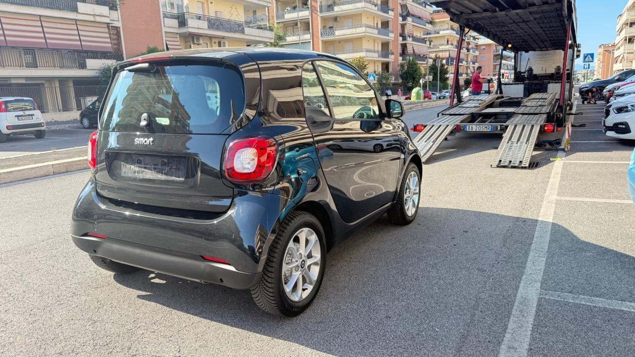 Smart ForTwo 90 0.9 Turbo twinamic PassionLED NAVI PANORAMA CERCHI PDC