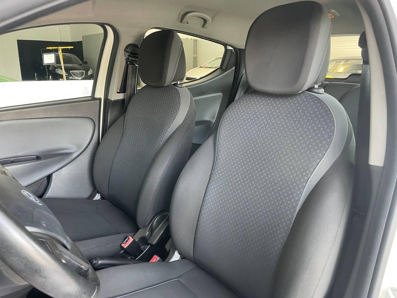 Lancia Ypsilon GPL - Distribuzione Eseguita