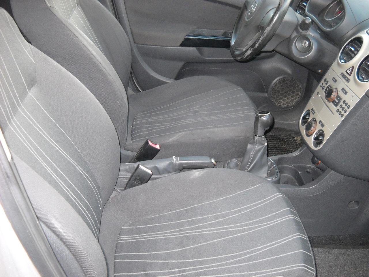 Opel Corsa 1.2 5 porte Easytronic Club