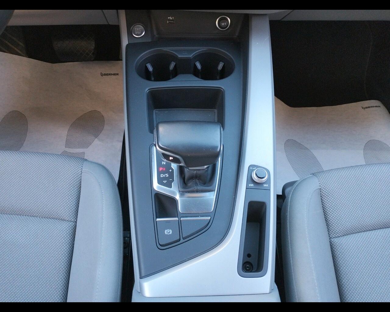 AUDI A4 5ª serie A4 Avant 40 TDI S tronic