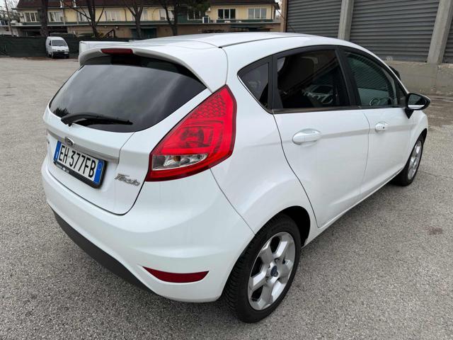FORD Fiesta 1.4 TDCi 70CV 5p Titanium senza lavoro da fare