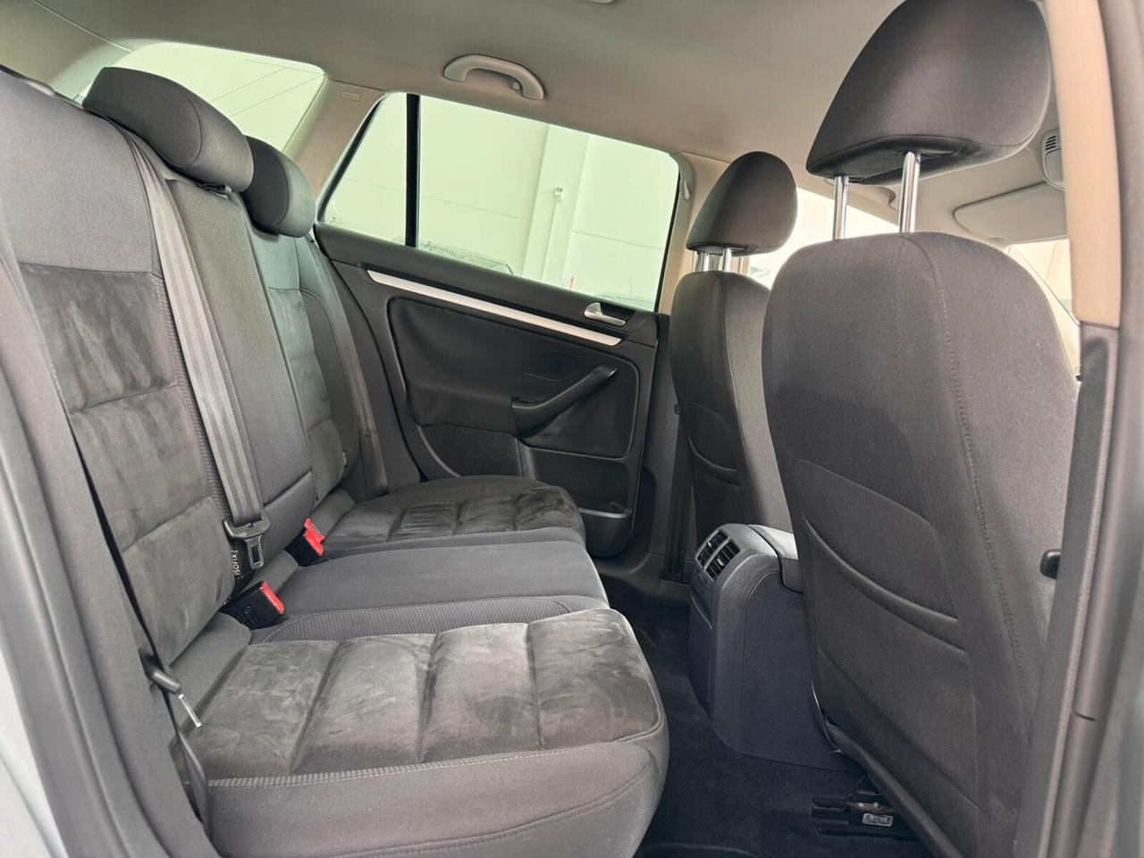 Volkswagen Golf Variant 1.6 TDI DPF Highline