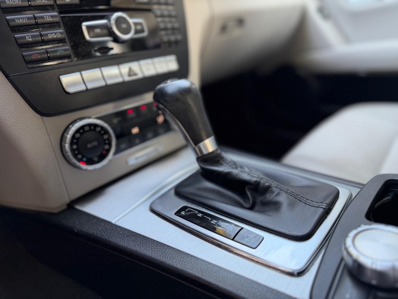 Mercedes-benz C 220 CDI BlueEFFICIENCY Avantgarde