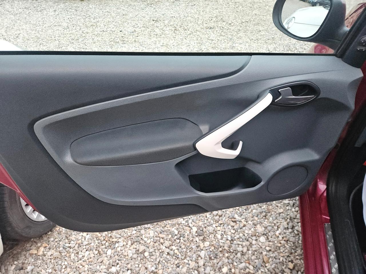 Ford Ka 1.3 TDCi 75CV Titanium euro 4 diesel