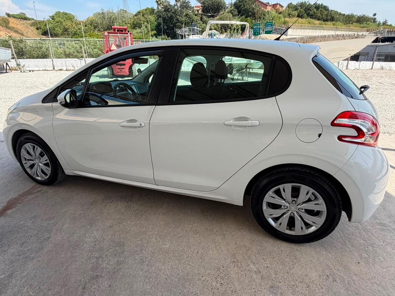 Peugeot 208 PureTech 5 porte Active