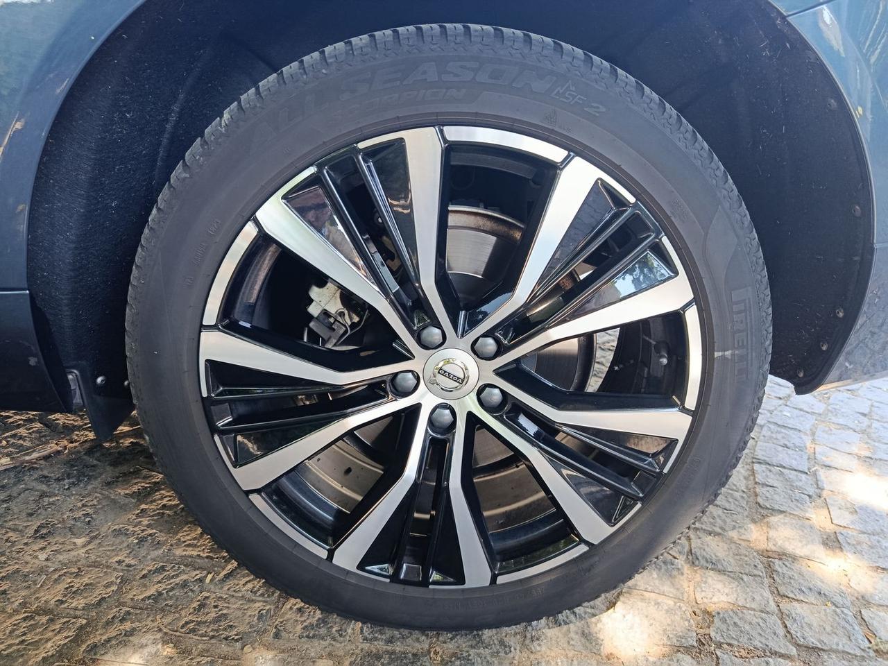 Volvo XC 60 Ultimate Dark 2.0 B4 MHEV #11036