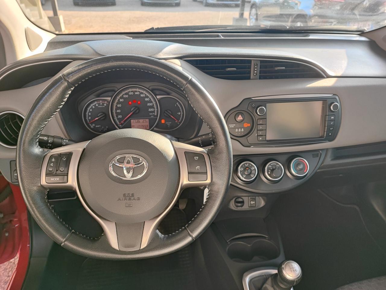Toyota Yaris 1.0 5 porte Lounge