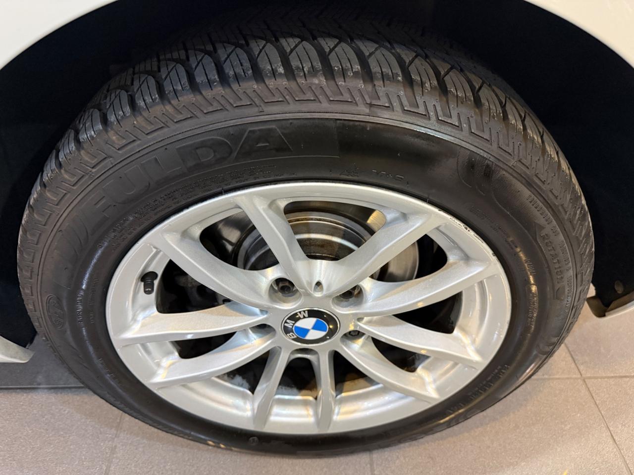 Bmw 116 116i 5p. Urban