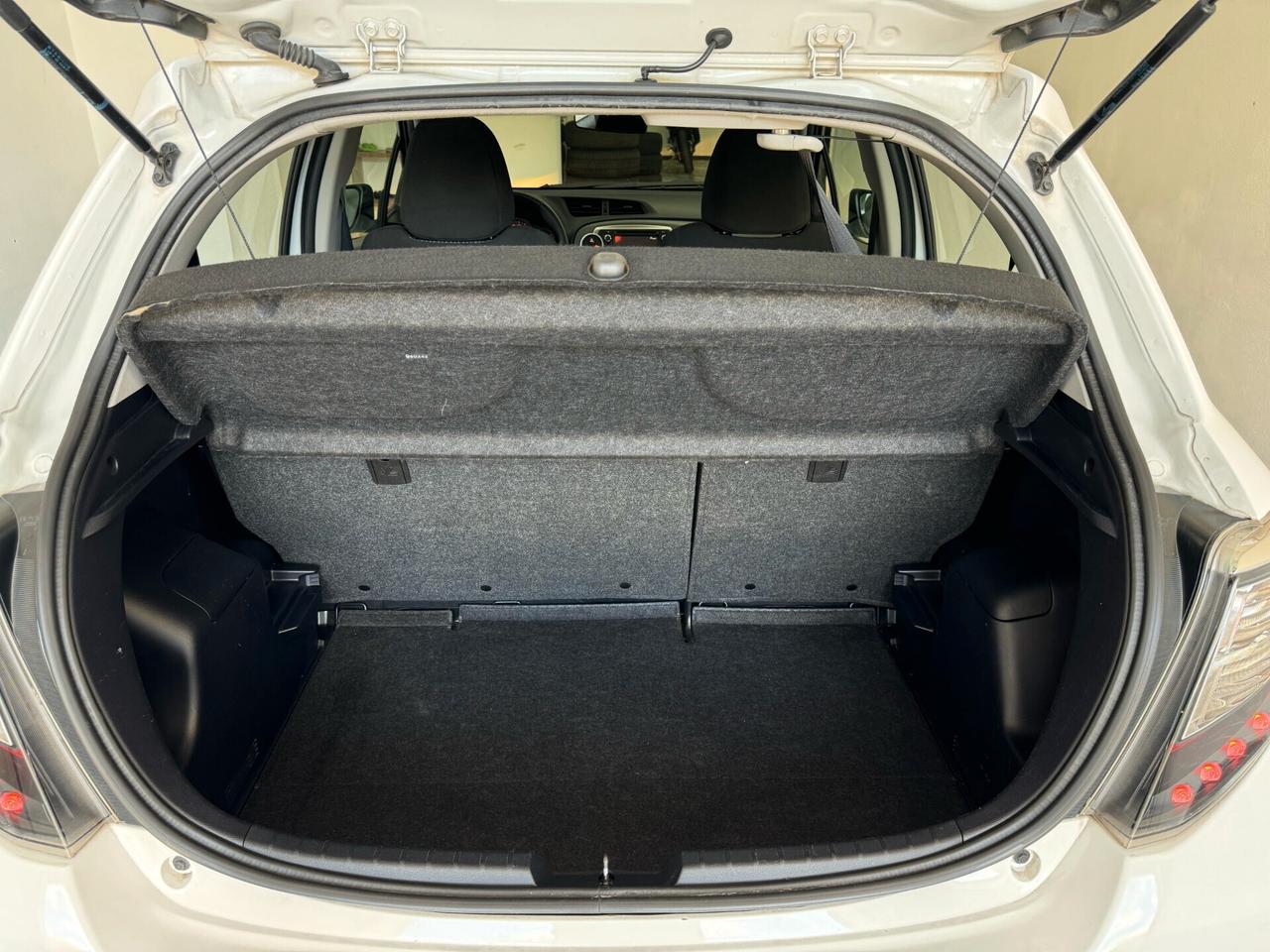 Toyota Yaris 1.0 5 porte Lounge