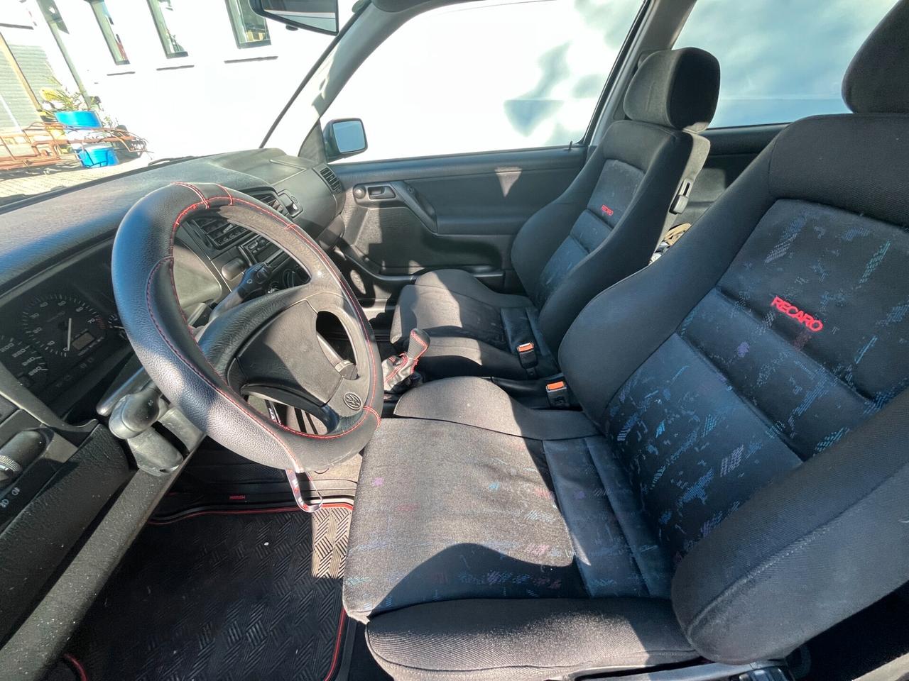 Volkswagen Golf GTI 2.0 16V cat 3 porte
