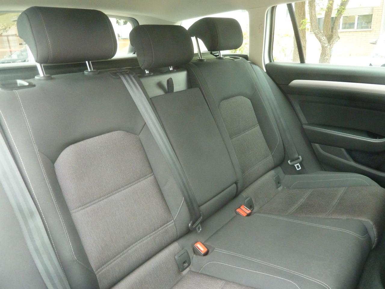 Volkswagen Passat Variant 1.6 TDI Business BlueMotion Technology