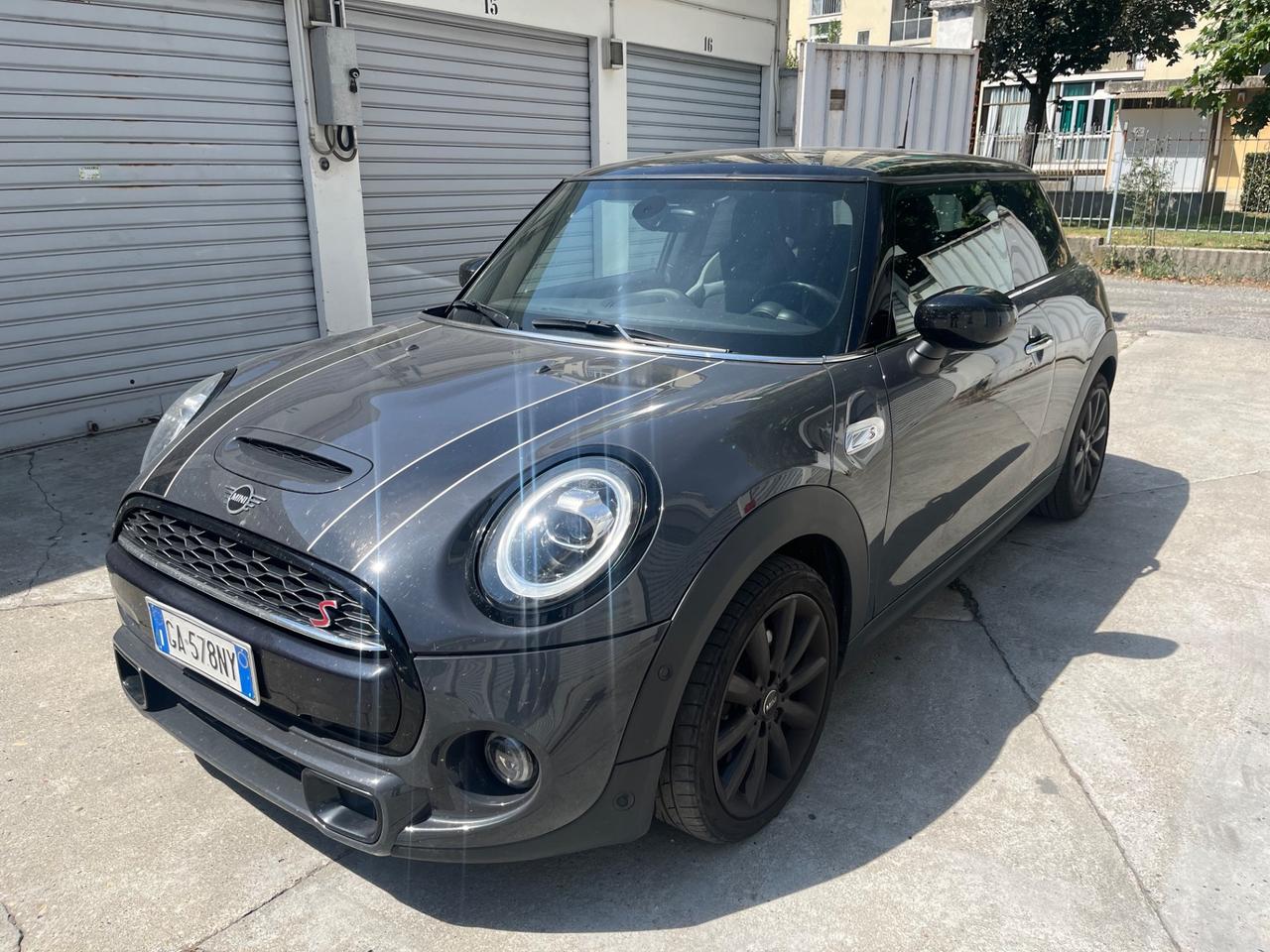Mini 2.0 Cooper S 192CV Da VETRINA