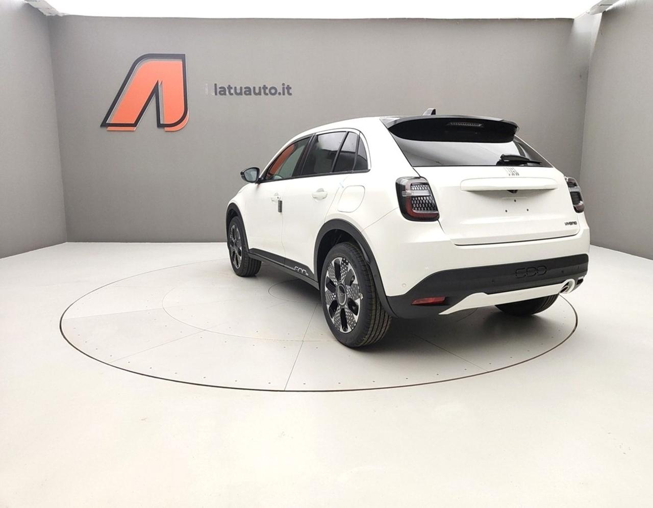 FIAT 600 IV 2023 600 1.2 MHEV 110CV DCT LA PRIMA
