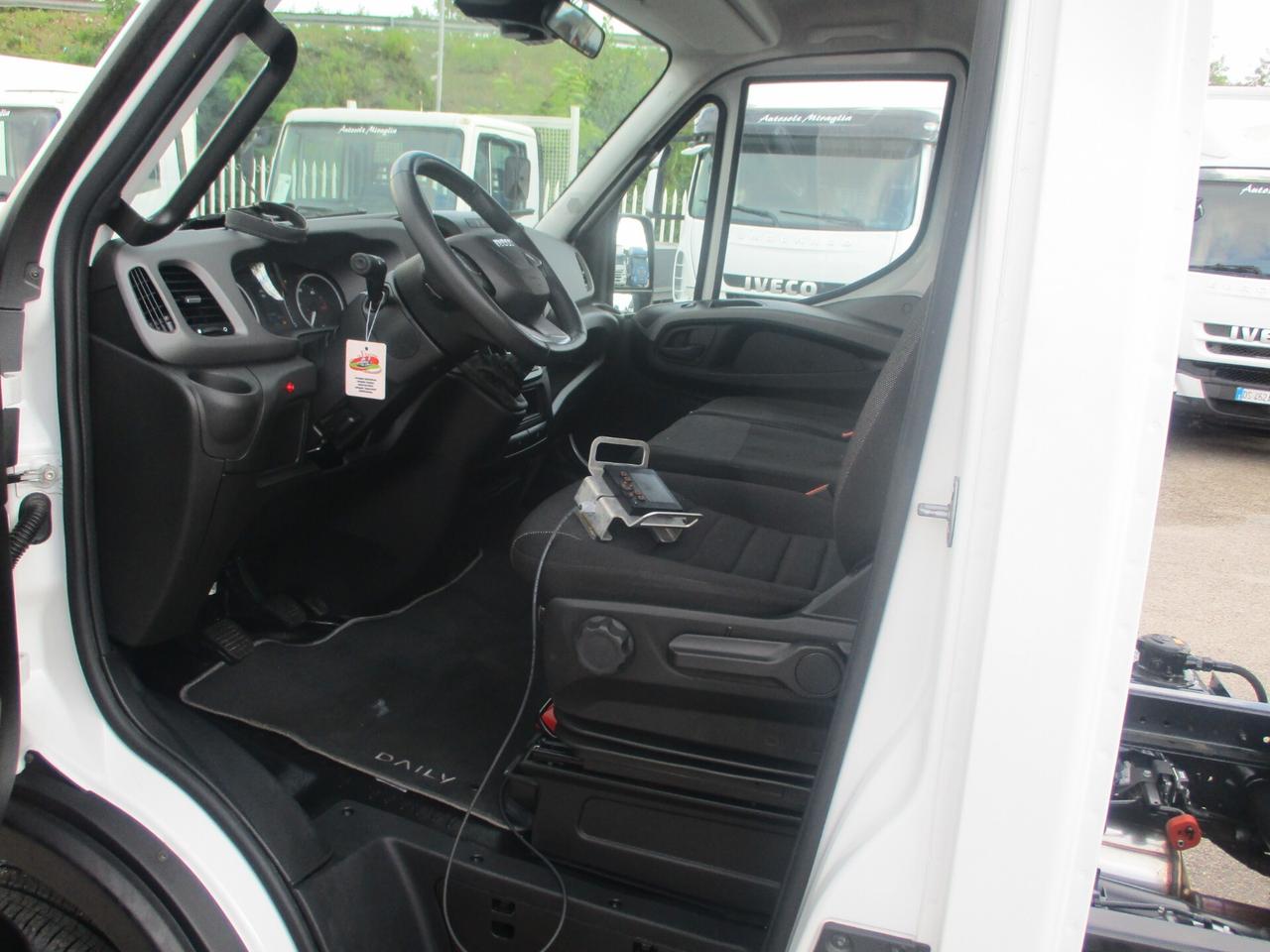 Iveco Daily 35C16 3000 160CV *SCARRABILE 16000KM GANCIO TRAINO