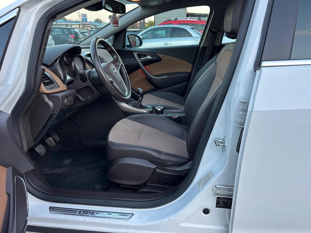 Opel Astra 1.7 CDTI 110CV Sports Tourer Cosmo