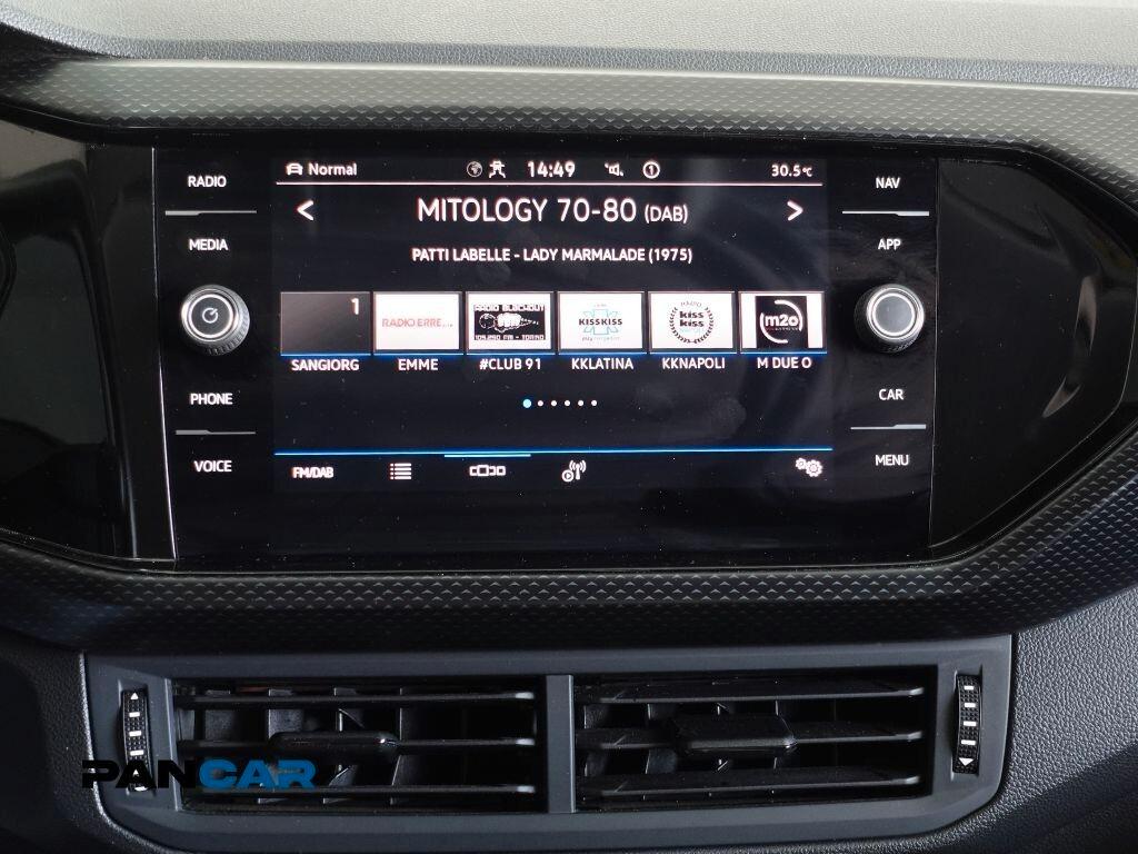 Volkswagen T-Cross 1.5 TSI DSG R-LINE