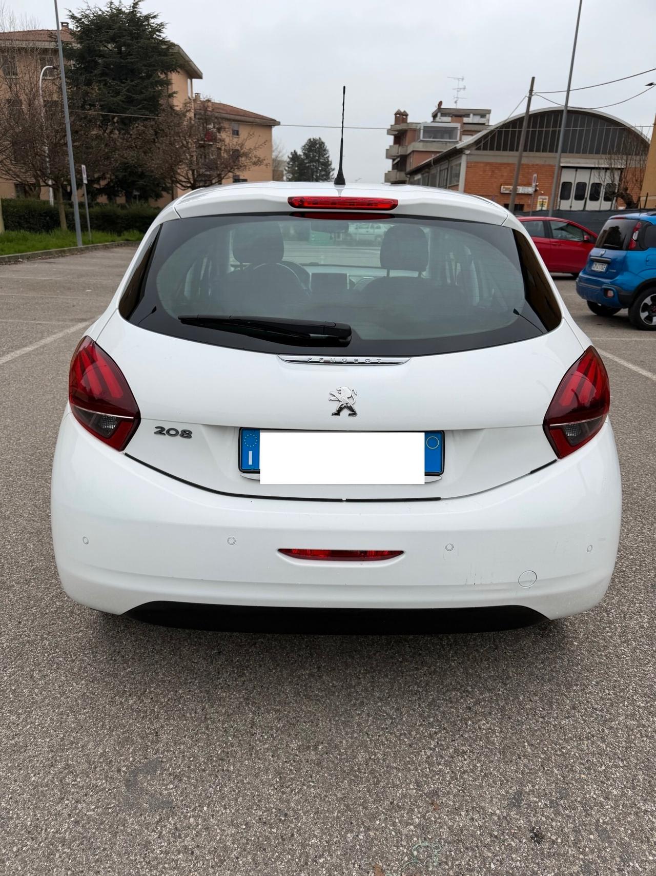 Peugeot 208 1.2 - NEOPATENTATI - 12 MESI DI GARANZIA -