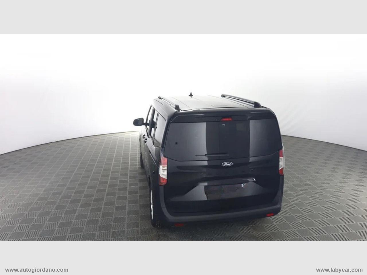 FORD Tourneo Courier 1.0 EcoBoost Titanium