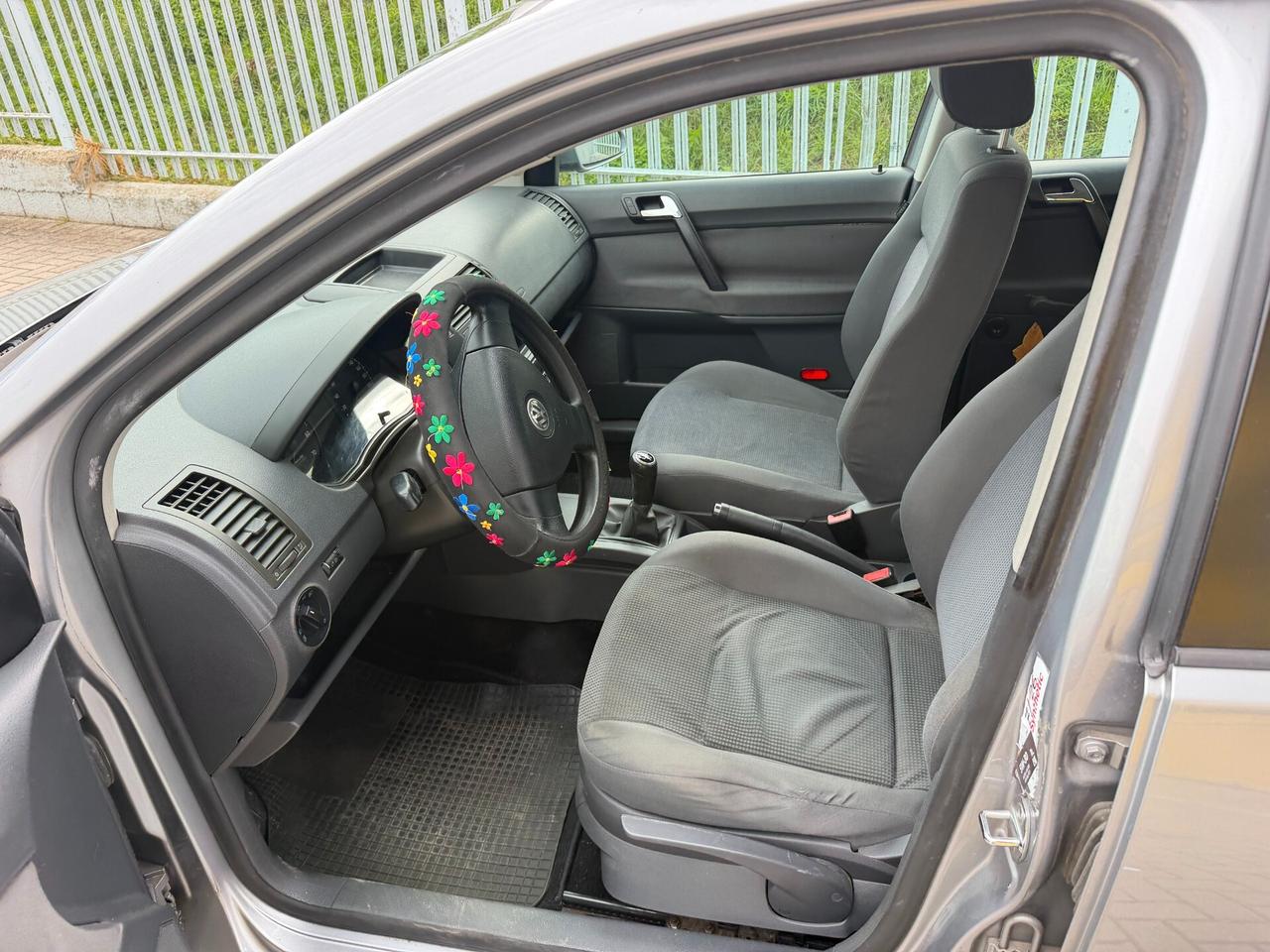 Volkswagen Polo 1.2/70CV 12V 5p. Comfortline