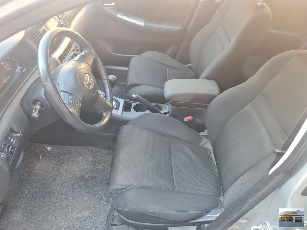TOYOTA Corolla 1.4 D-4D M-MT-Automatica